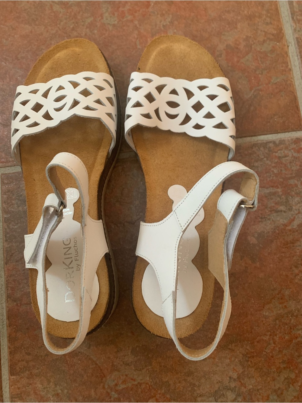 White Women's Slingback Sandals with Laser-Cut Toe Strap